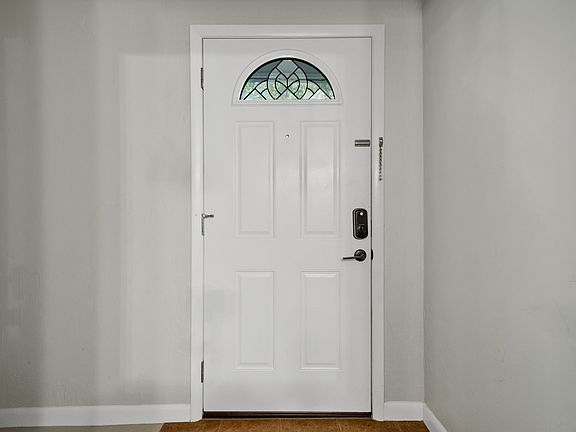 4th image of 4528 Lauderdale Ave #2