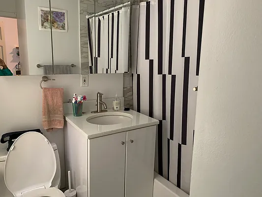 Rented by Living New York | media 13