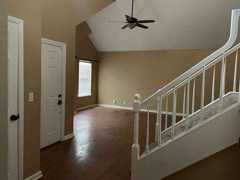2266 Marshall Rd — Photo 8