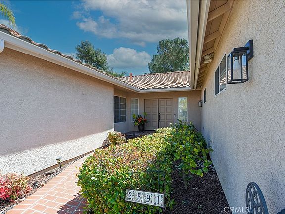 4th image of 2591 Peach Tree St
