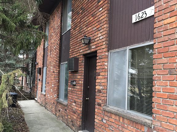 2nd image of 16200 Cleophus Ave