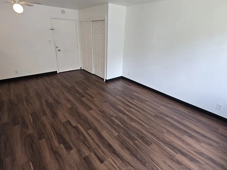 University View Apartments — Photo 42