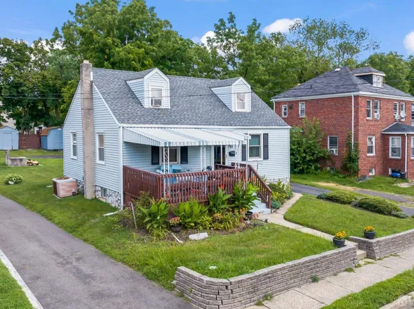 37 W Charleston Ave, Lawnside, NJ 08045