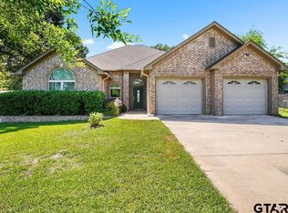 622 Martin St, Chandler, TX 75758