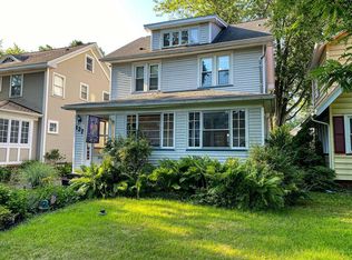 127 Leland Rd, Rochester, NY 14617