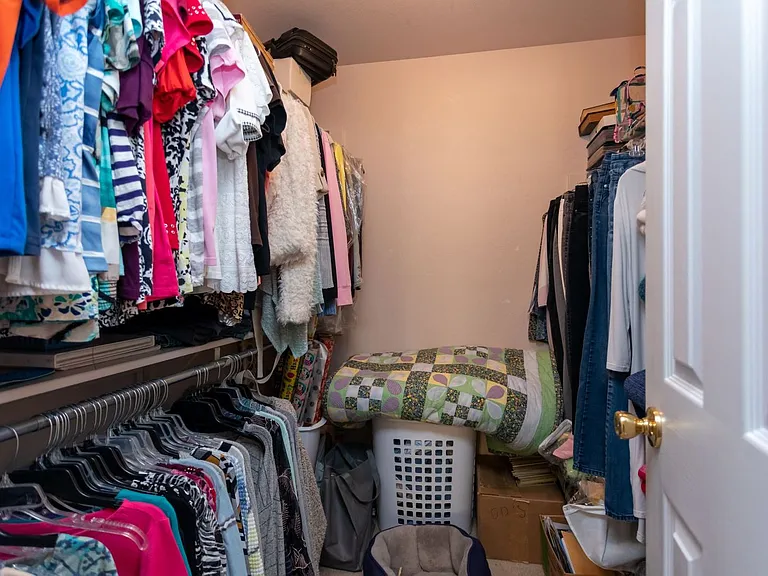 111 Iveystone Ct — Photo 19