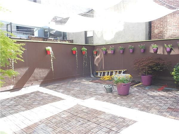 1st image of 20 Orchard St APT 1r