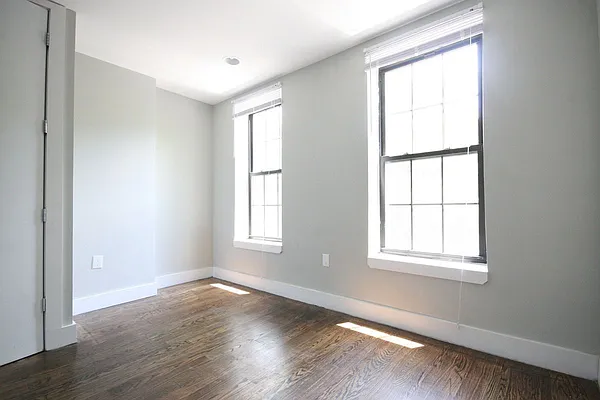 Rented by Nooklyn NYC LLC | media 12