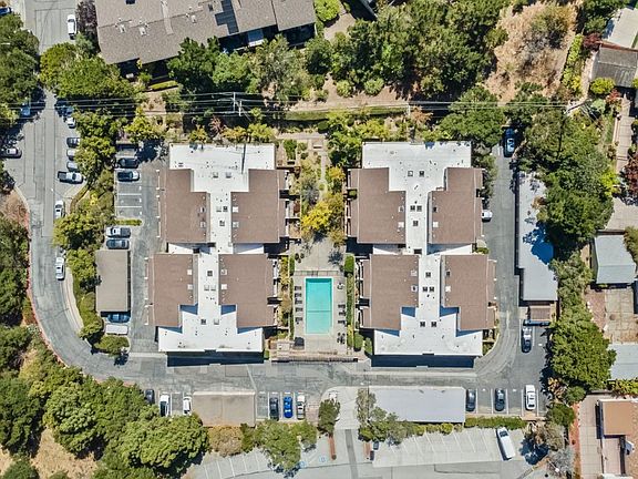 4th image of 1685 Bayridge Way APT 203