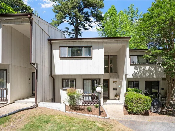 5045 Tall Pines Ct, Raleigh, NC 27609