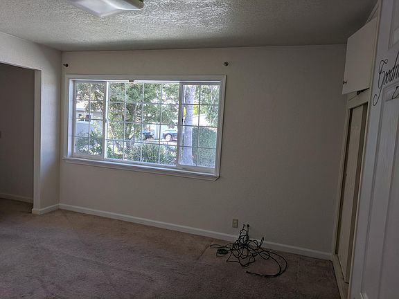 5th image of 15 Clarence Ct