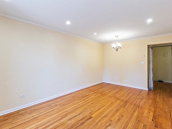 5th image of 10212 65th Ave APT C17