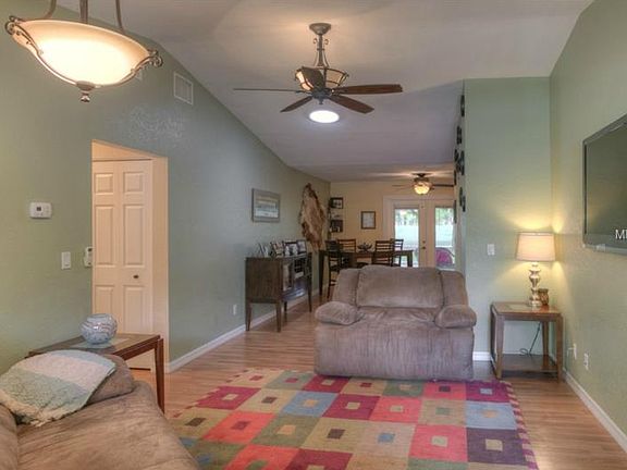 4th image of 12801 Starling Dr