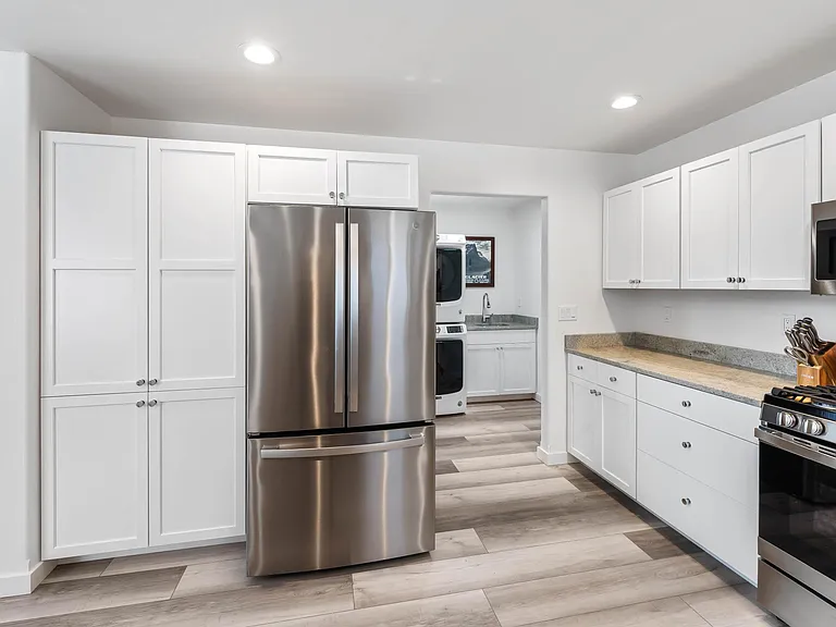 2135 Black Bird Ln — Photo 9