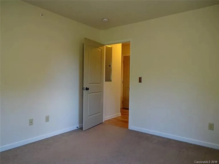 34 Selwyn Rd #C — Photo 7