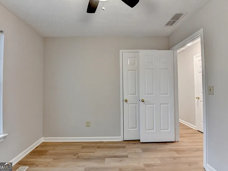 2115 Glynmoore Dr — Photo 22