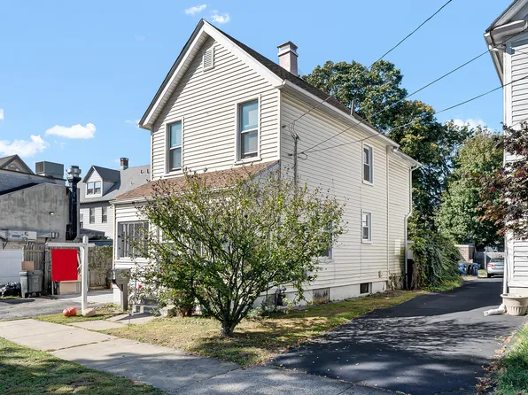 189 Park Street, West Haven, CT 06516