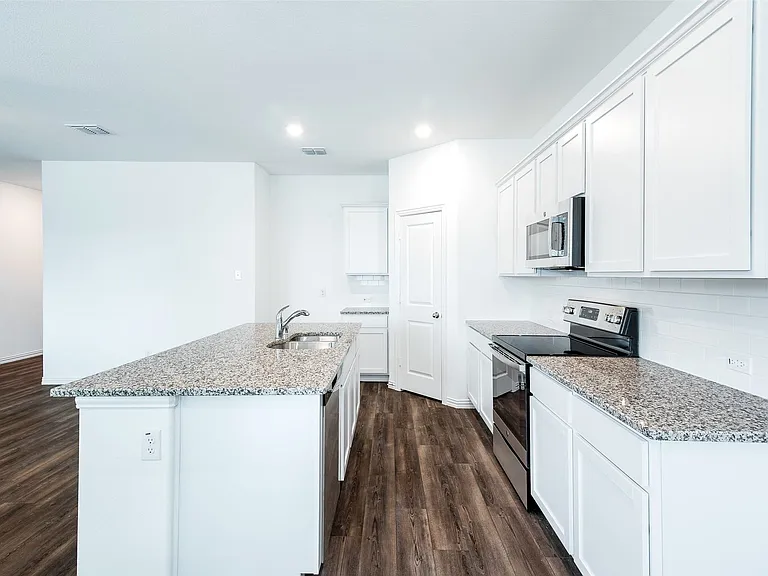 537 Robinson Way — Photo 7