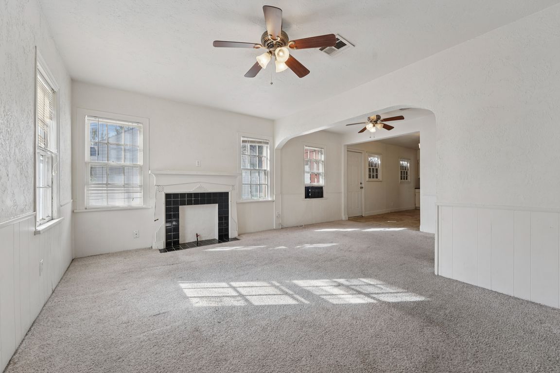 next background image