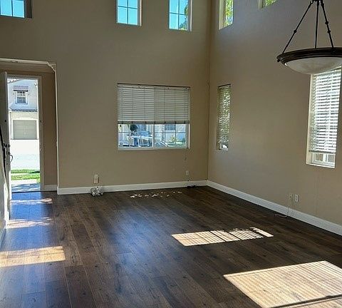 3rd image of 968 Wind Cave Pl