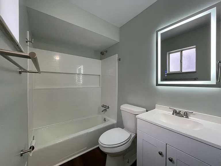634 Collins Ave #2 — Photo 5