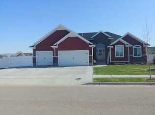 600 La Paloma Dr, Idaho Falls, ID 83404