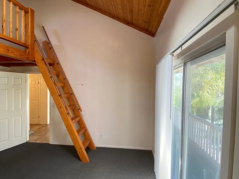 6564 Del Playa Dr — Photo 27