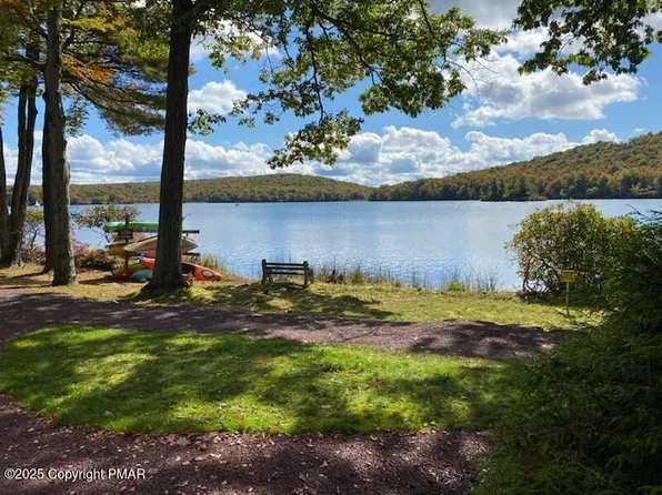 63 Midlake Dr Unit 101, Lake Harmony, PA 18624