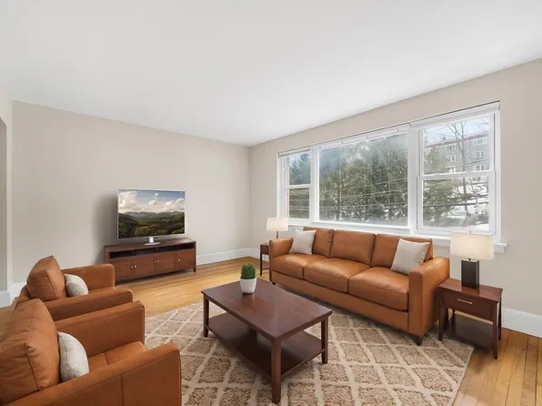 100 Morton St APT 51, Jamaica Plain, MA 02130