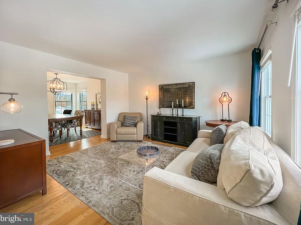 331 Laurel Oaks Dr, Langhorne, PA 19047 Zillow