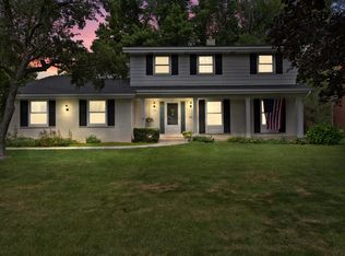 410 E Calumet Rd, Fox Pt, WI 53217