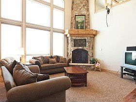 3rd image of 5204 W Woodsmere Ln