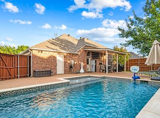 2805 Saint Charles Dr, Mansfield, TX 76063