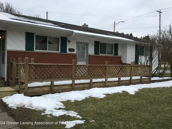 2141 Holly Way, Lansing, MI 48910