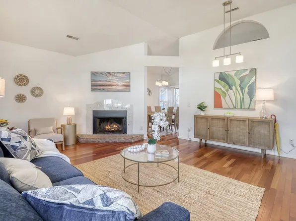 51 Muirfield Pkwy, Charleston, SC 29414
