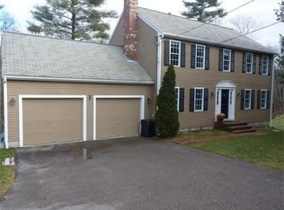 8 Deepwater Ln, Walpole, MA 02081