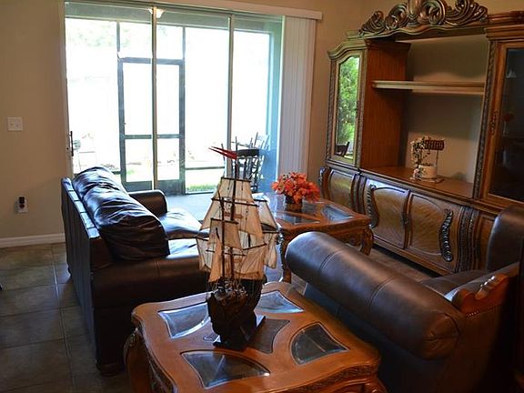 4th image of 10484 Whittington Ct