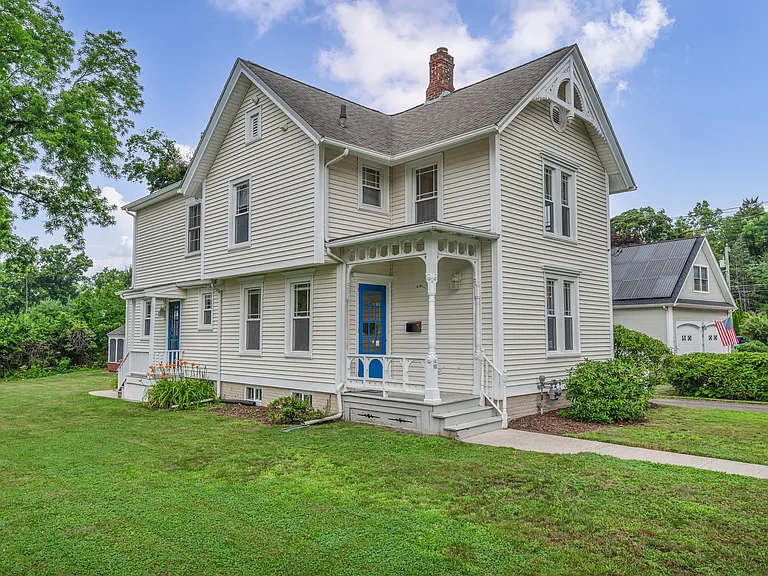 Welcome to 10 Church Street Plantsville a sidewalk lined street in a convenient location.