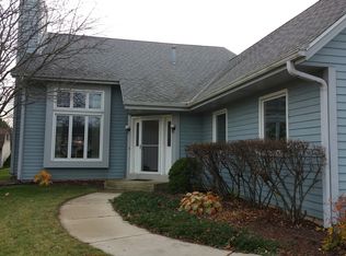W234N7086 Flintlock Dr, Sussex, WI