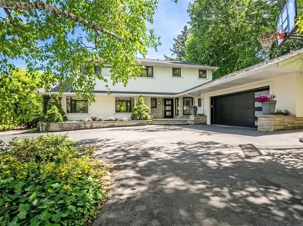 624 N Shore Blvd E, Burlington, ON L7T 1X2