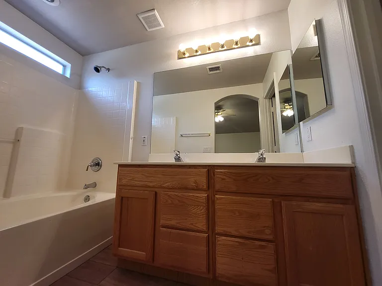 6914 W Phelps Rd — Photo 9