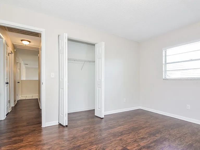 110 7th Jpv St — Photo 14