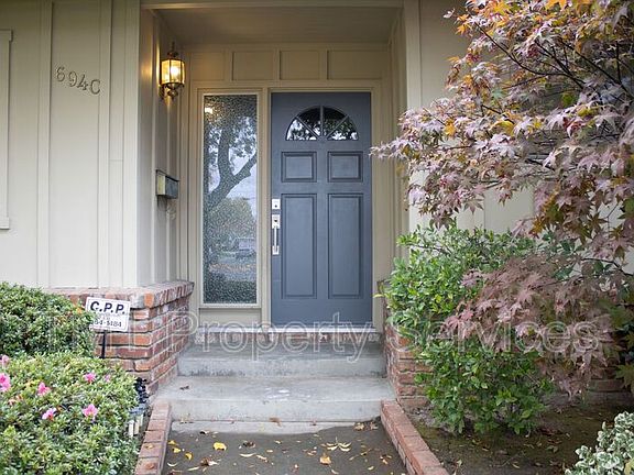 3rd image of 6940 McQuillan Cir