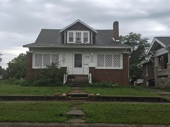 818 W Coates St, Moberly, MO 65270