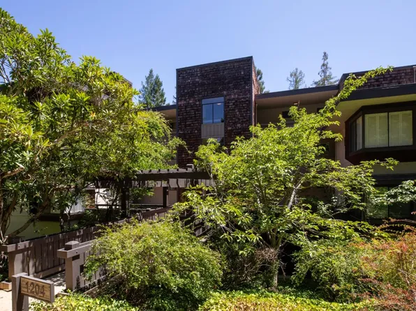 1204 Sharon Park Dr APT 87, Menlo Park, CA 94025