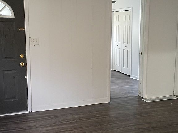 2nd image of 308 Wilson St