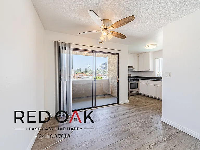 8614 Woodley Ave #315 — Photo 8
