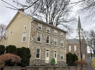 669 Easton Rd, Riegelsville, PA 18077