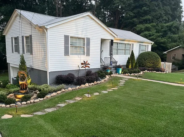 779 Forrest Rd, Alexander City, AL 35010