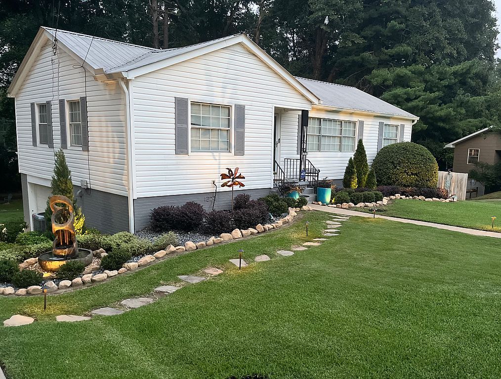 779 Forrest Rd - Property Image